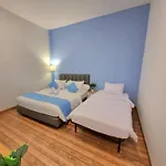 Zizi Homey 302 Cemara Asri